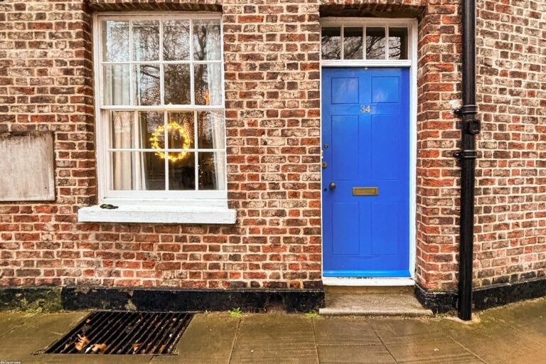 ابواب المنيوم غرف نوم: أحدث موديلات ابواب المنيوم غرف نوم