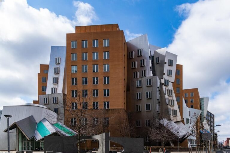 اشكال ابواب خشب بالزجاج للغرف: أجمل اشكال ابواب خشب بالزجاج للغرف